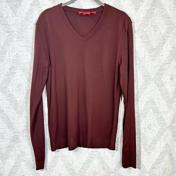 Hugo Boss burgundy v neck sweater with stitching details size M - Picture 1 of 12